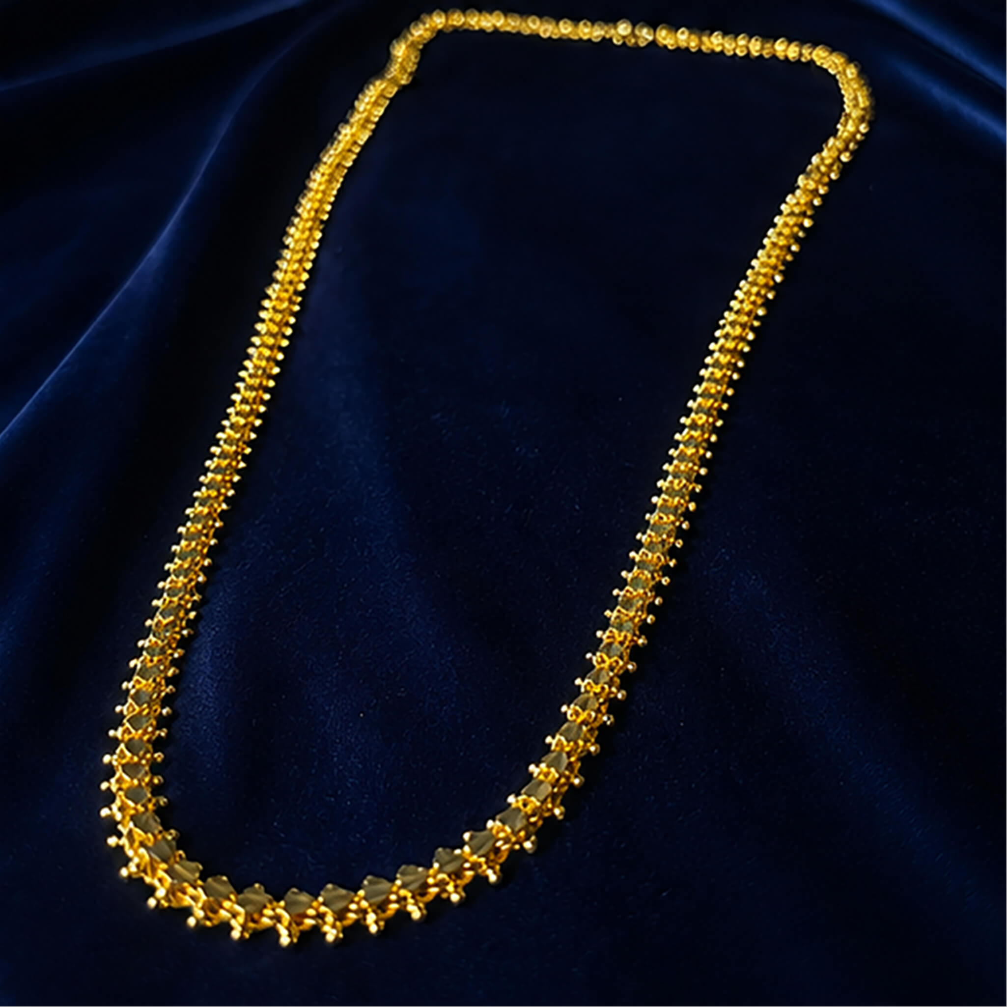 Aurelia Golden Heritage Long Chain