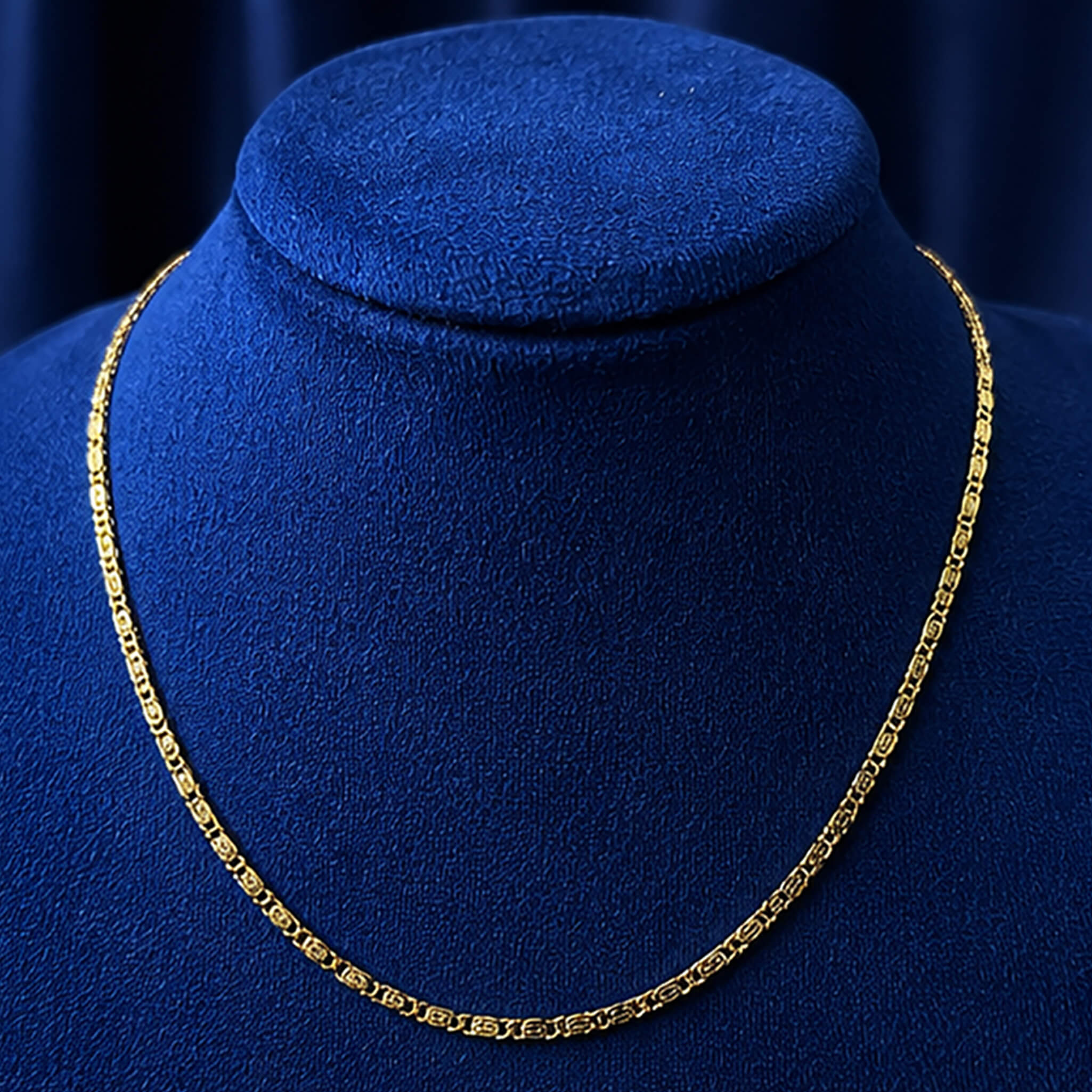 Aurelia Regal Link Gold Chain